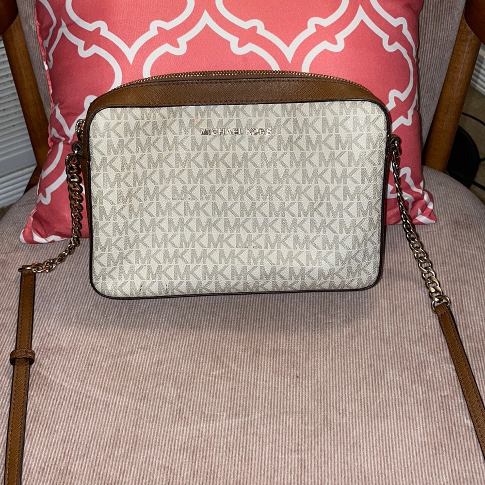 Michael Kors crossbody